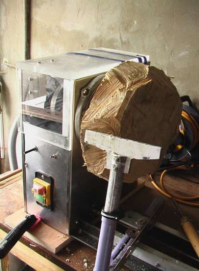 This is the home made lathe