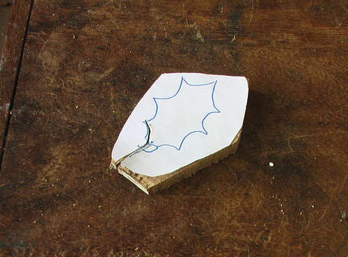 Holly outline