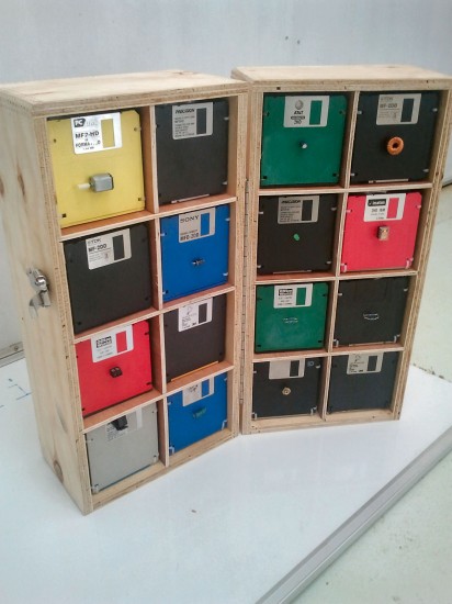 Disk box storage
