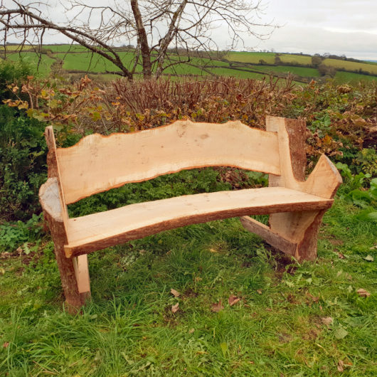 How to make a Lovely Garden bench 