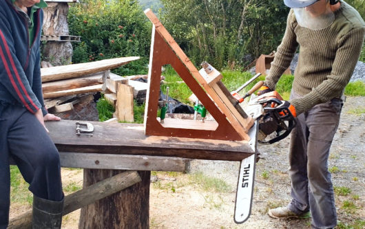 The big slab chainsaw mitre jig